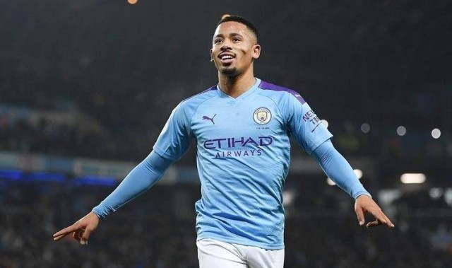 昔日曼城神锋，近4年只进27球，首发丢了，国家队也无望了！