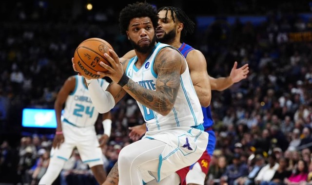 米勒23分鲍尔10分默里16分 黄蜂大胜掘金