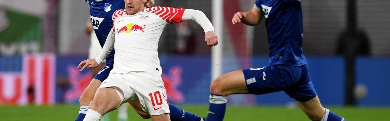 25152期胜负彩前瞻 | 德甲焦点战：奥格斯堡保级关键战，莱红牛争冠不容失分！