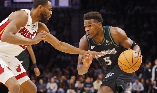 爱德华兹26+5戈贝尔13+17 鲍威尔21分森林狼大胜热火