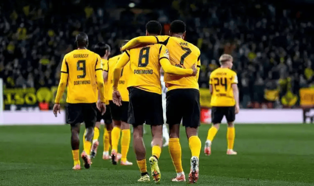 法兰克福主场迎战多特蒙德，欧冠资格生死战一触即发