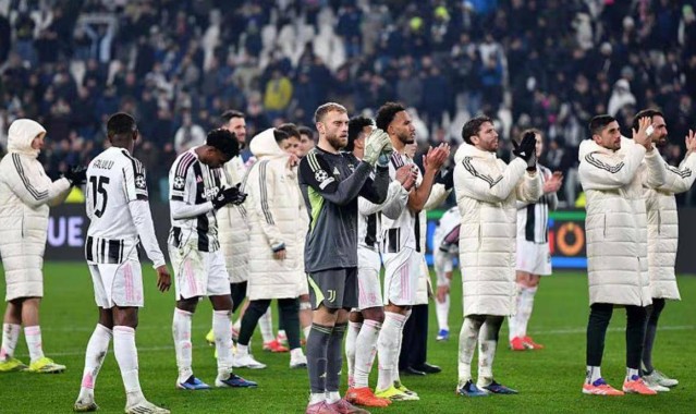 穆里尼奥魔咒难破，0-2到点球踢飞！数据占优却吞败果！