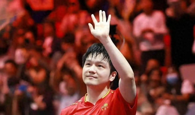 就在刚刚！1月3日传来樊振东新动态，小胖回应在德甲感受到热情与尊重