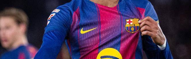 西甲第1易主！亚马尔侧钩破门，巴萨3-0夺主场10连胜傲视五大联赛