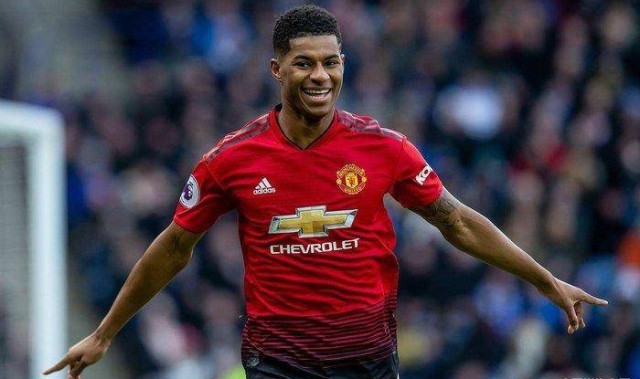 迟到2分钟弃用？拉什福德巴萨12场造9球反击曼联：降薪300万欧也值