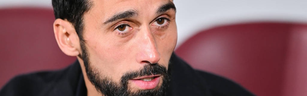 皇家马德里的未来之路：从杯赛失利到联赛与欧冠的双重希望